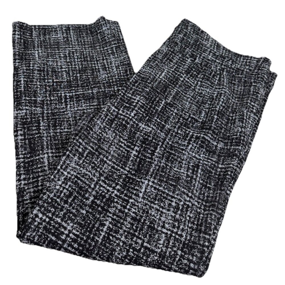 Torrid Sz 24R (Actual 25x31) Knit Pants Black & White EUC